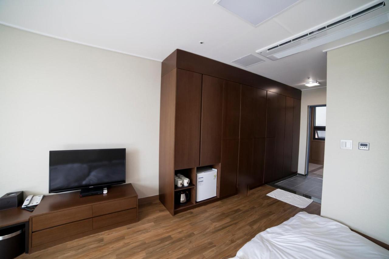 Dongwon Youthhostel Tongyeong Exterior photo